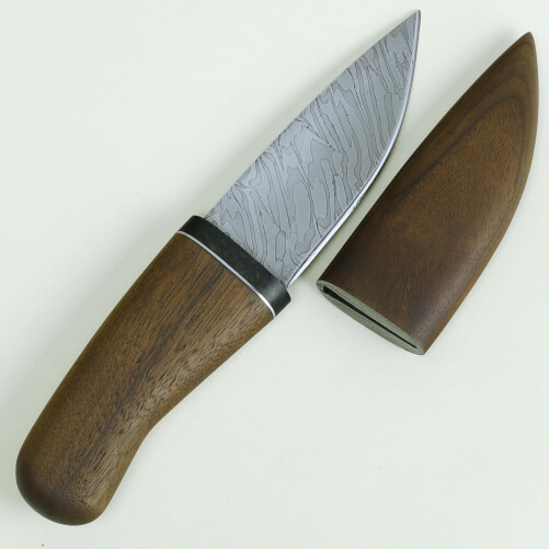 Изображение «Нож из дерева с дамасской сталью классический»