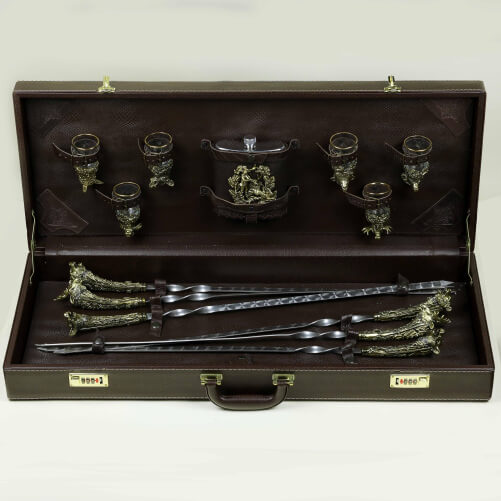 Изображение «Подарочный набор для шашлыков Охота в кейсе»