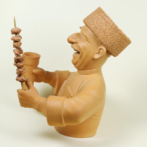 Изображение «Авторская статуэтка Горец с шашлыком глиняная»