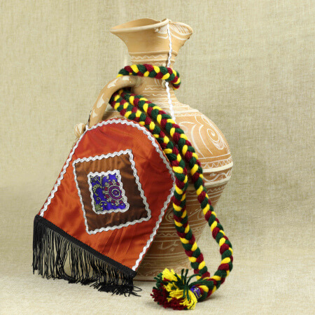 Изображение «Кувшин глиняный Балхар с тканью большой»