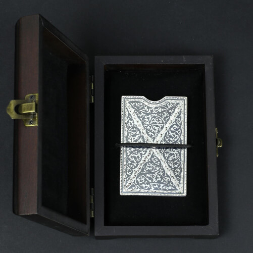 Изображение «Картхолдер из серебра Кубачи с чернью крест»