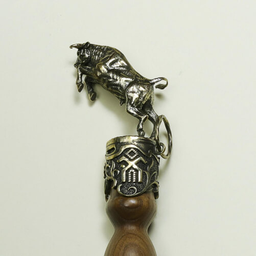 Изображение «Рожок для обуви Бык с бронзой»