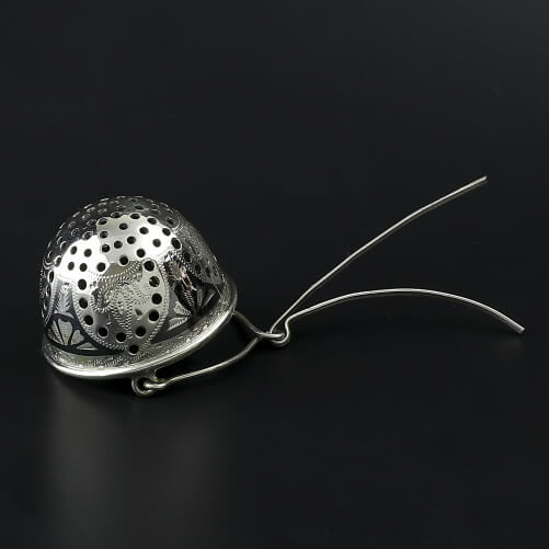 Изображение «Серебряная сетка для чайника Кубачи 3»