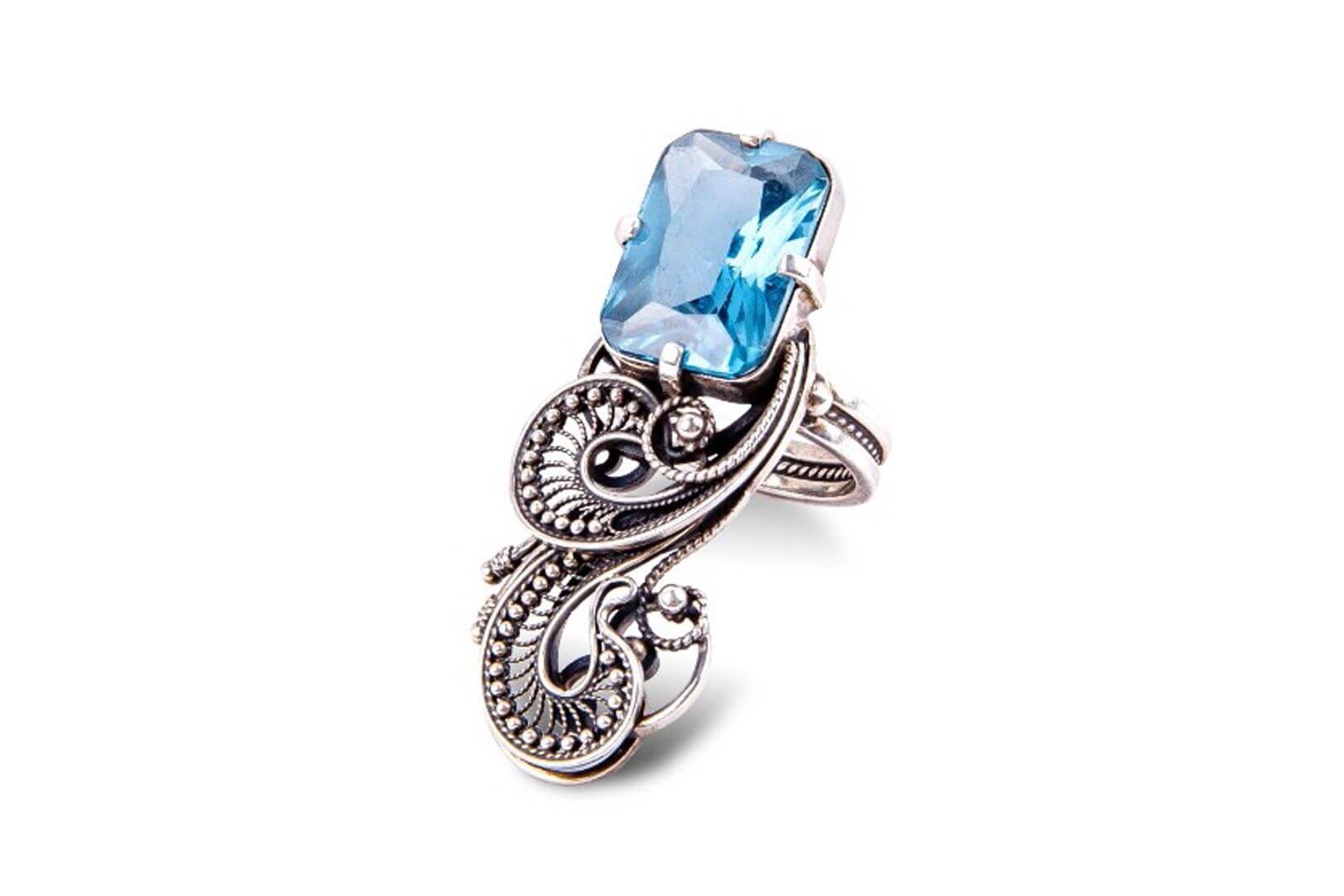 Женское кольцо с голубым цирконом купить в магазине «Этно Бутик Горец»
