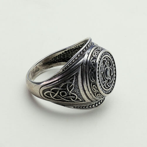 Изображение «Мужской перстень этнический из серебра»