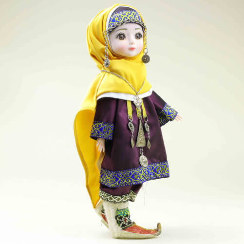 Изображение «Кукла в национальном костюме средняя 3»