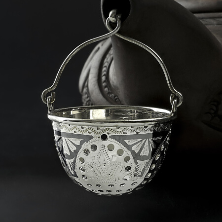 Изображение «Серебряная сетка для чайника Кубачи 3»