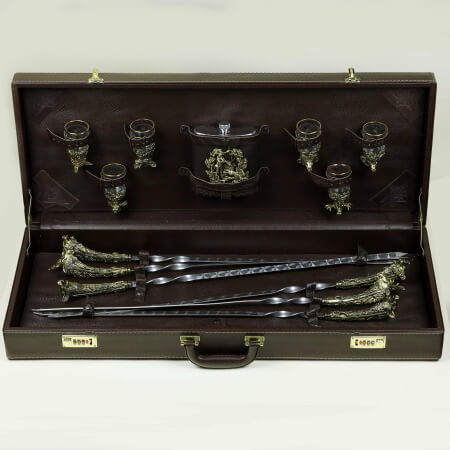 Изображение «Подарочный набор для шашлыков Охота в кейсе»