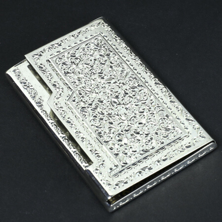 Изображение «Футляр для банковских карт из серебра Кубачи с резьбой»