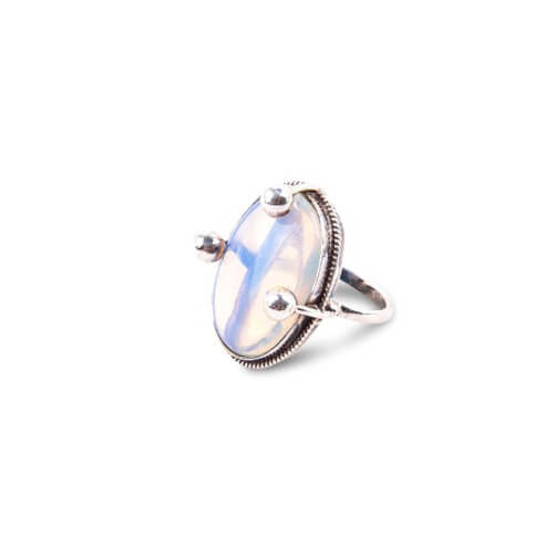 Изображение Женское кольцо с лунным камнем