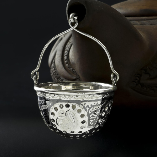 Изображение Серебряная сетка для чайника Кубачи 2